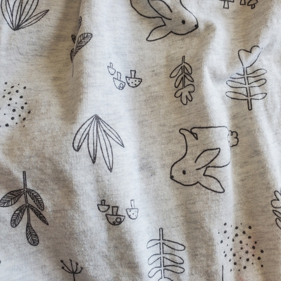 Carters 18 M Romper - Picture 3 of 6